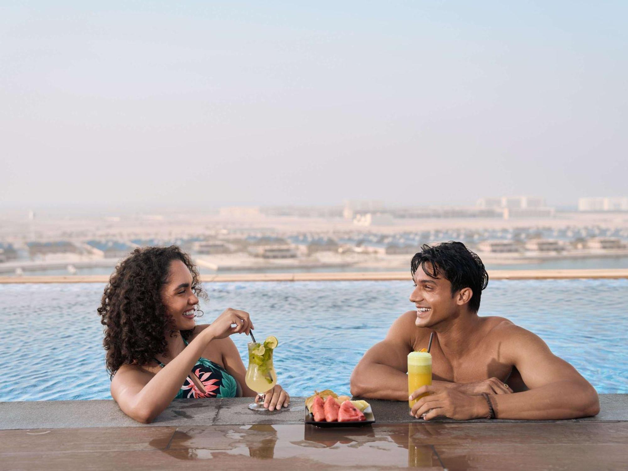 Aparthotel Adagio Dubai Deira Екстериор снимка
